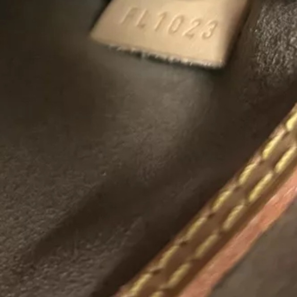 Louis Vuitton Multicolor Monogram Handbag - Picture 7 of 8